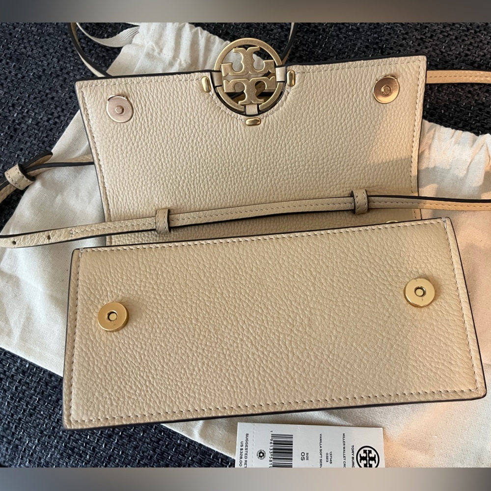 Tory Burch Miller Wallet Crossbody in Vanilla Soft Serve - Picture 10 of 15